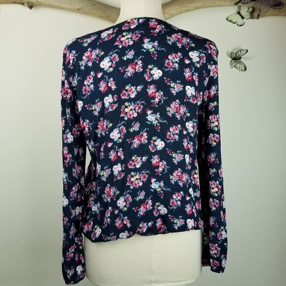 Crave Famous cross front tasseled floral boho top - Picture 4 of 7
